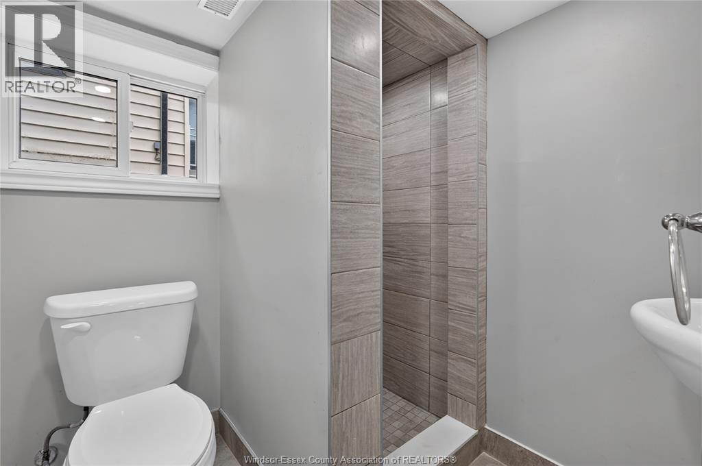 2278 Cadillac Property Photo 39