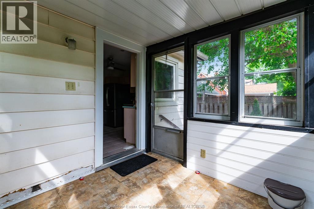 870 St. Louis Property Photo 14