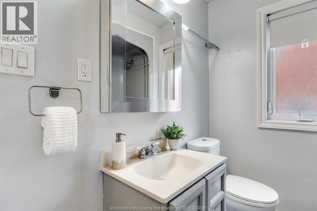 870 St. Louis Property Photo 18