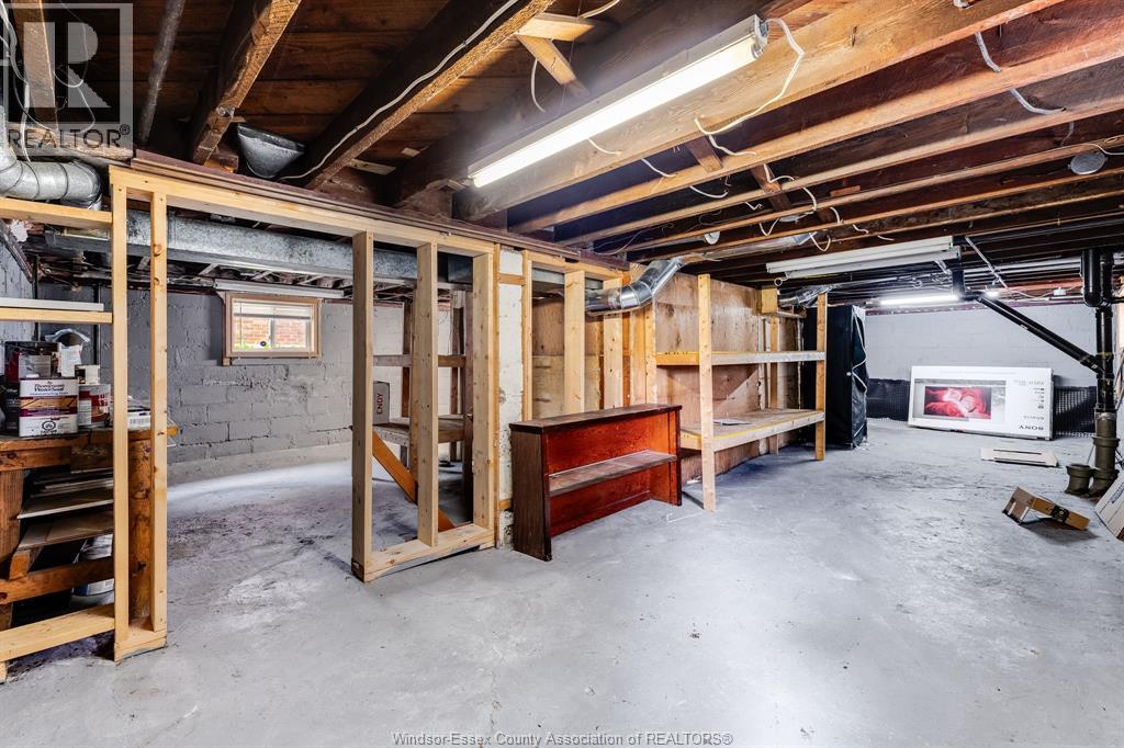 870 St. Louis Property Photo 31