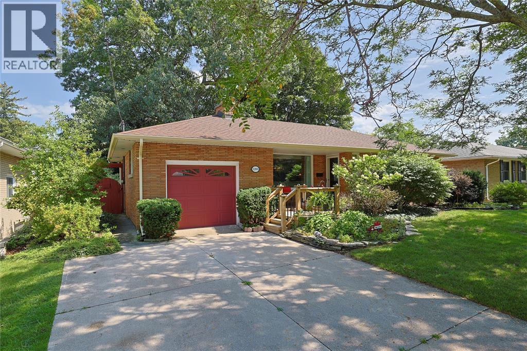 1208 Colborne ROAD