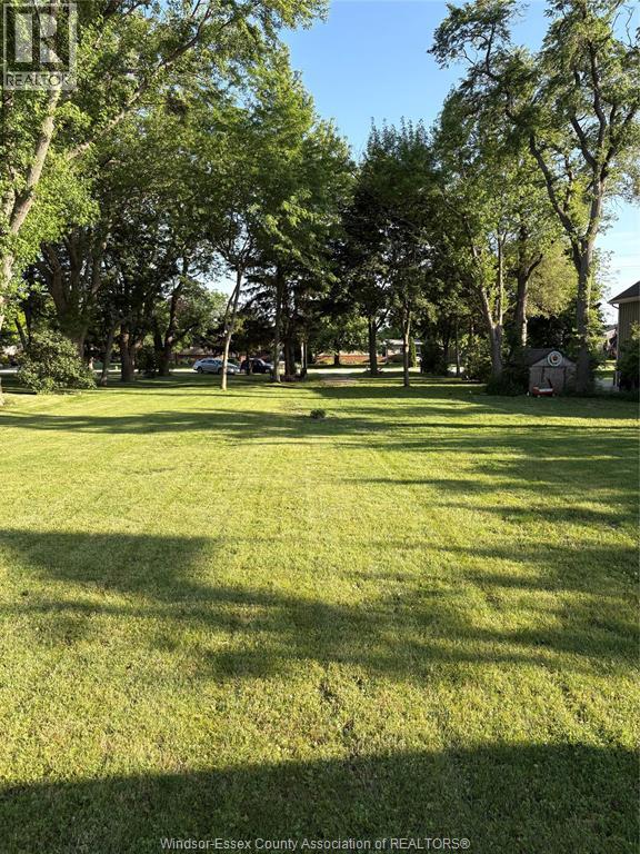7654 St. Clair Property Photo 6