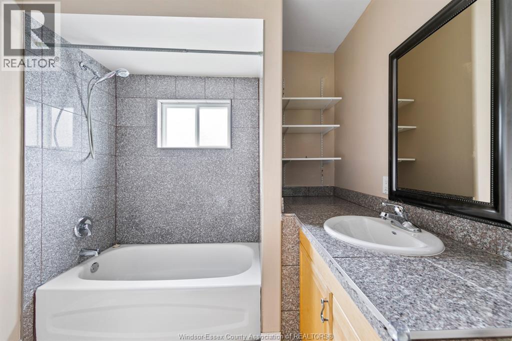 487 John M Unit# 1 Property Photo 18