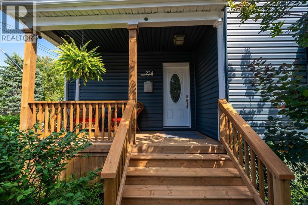 224 Vidal Street South Property Photo 32