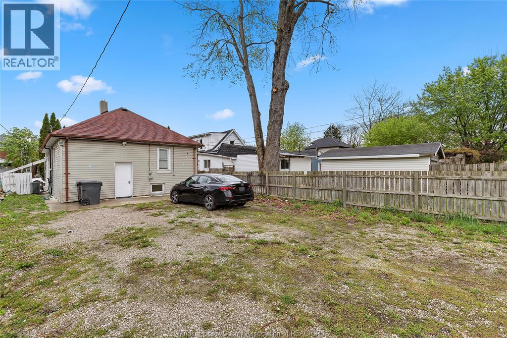 609 St. Joseph Property Photo 40