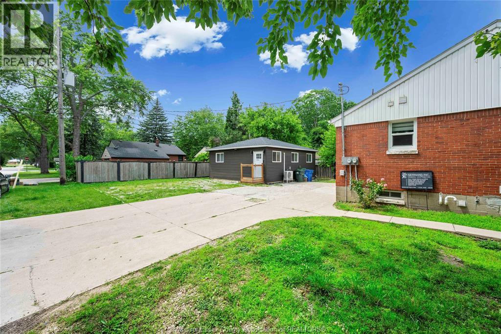 3495 Longfellow Avenue Property Photo 11
