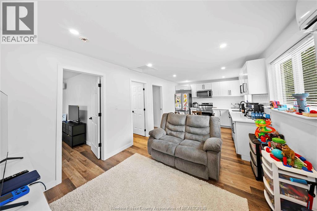 3495 Longfellow Avenue Property Photo 14