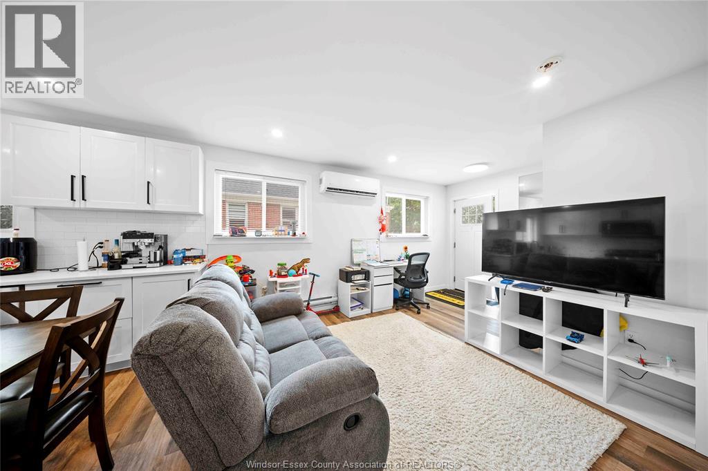 3495 Longfellow Avenue Property Photo 16