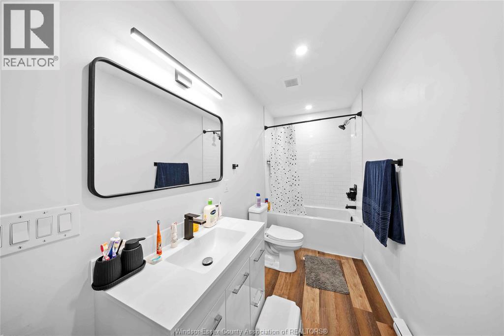 3495 Longfellow Avenue Property Photo 23