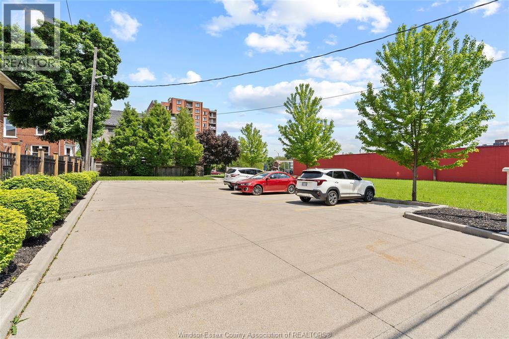 1165 Ouellette Avenue Property Photo 7