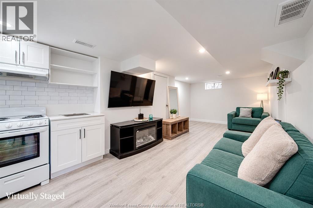 1215 Chappell Unit# Lower Property Photo 2