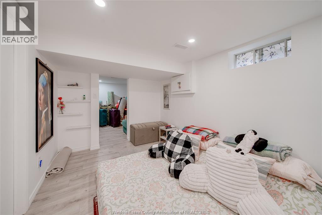 1215 Chappell Unit# Lower Property Photo 8