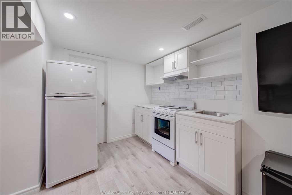 1215 Chappell Unit# Lower Property Photo 11