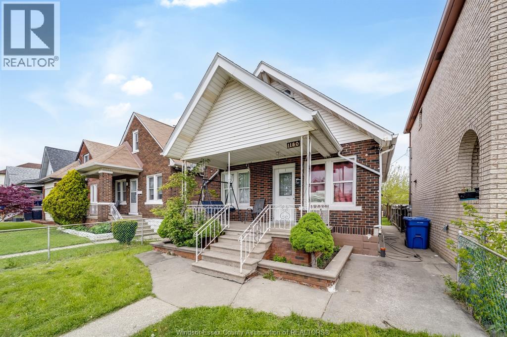 1180 LANGLOIS AVENUE Property Photo 1