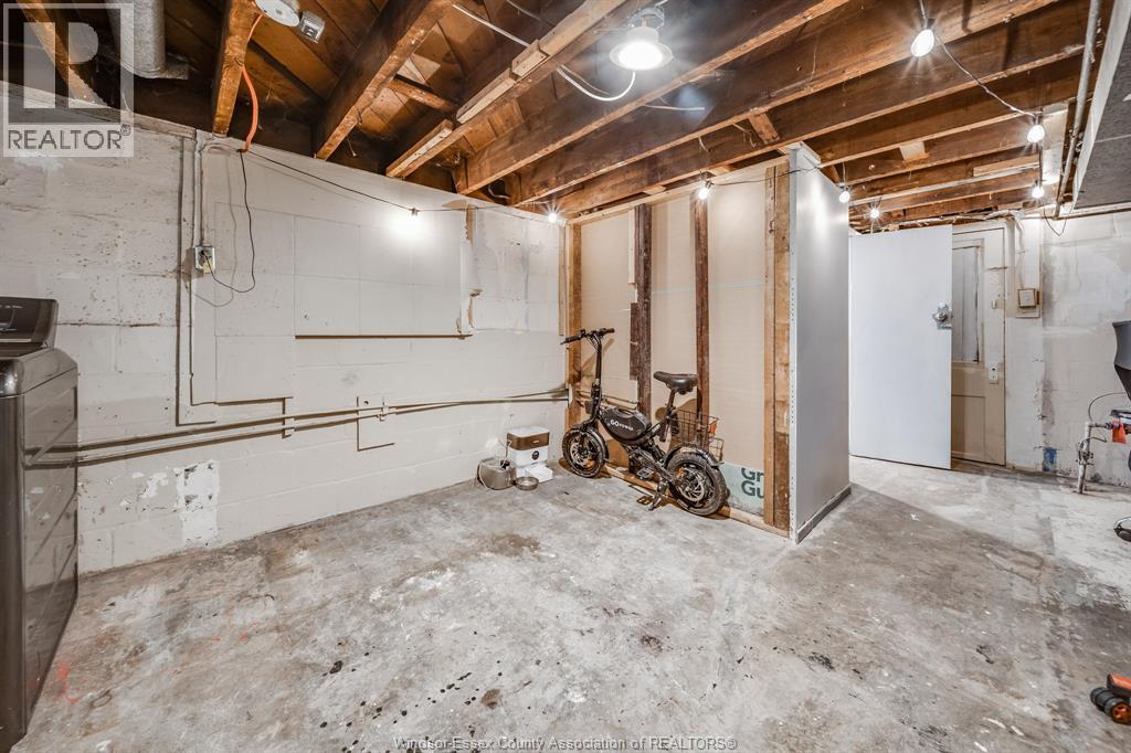1180 Langlois Avenue Property Photo 31