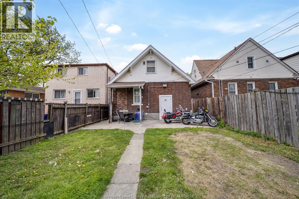 1180 Langlois Avenue Property Photo 33