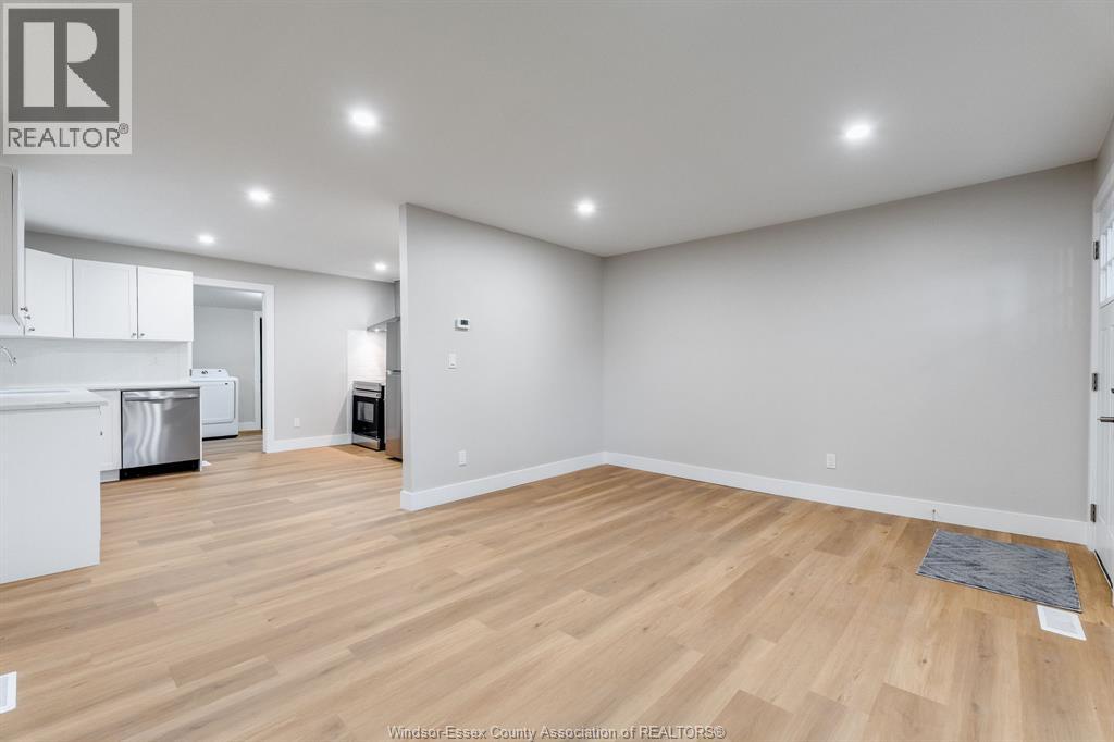 1462 Labadie Property Photo 3