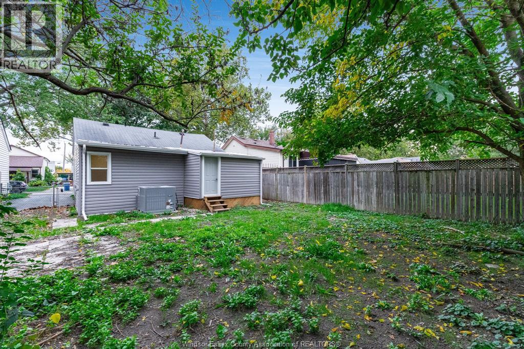 1462 Labadie Property Photo 30