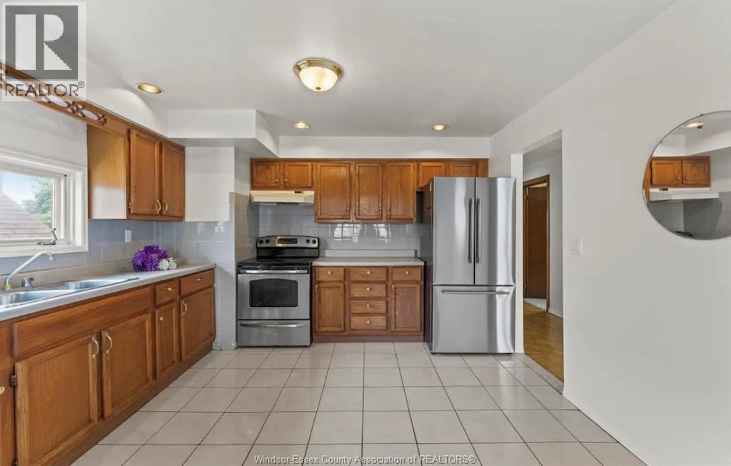 1637 Drouillard Unit# Upper Property Photo 2