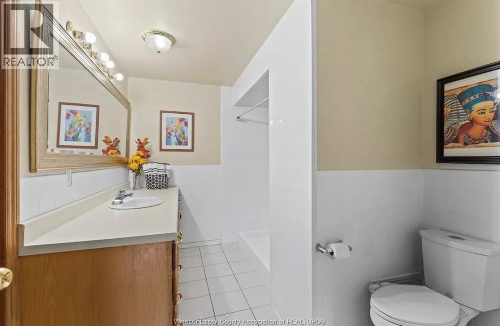 1637 Drouillard Unit# Upper Property Photo 4