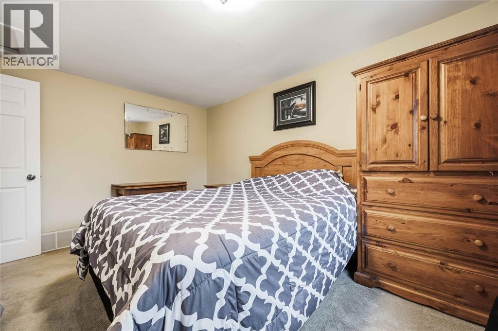 1293 Severin Drive South Property Photo 13