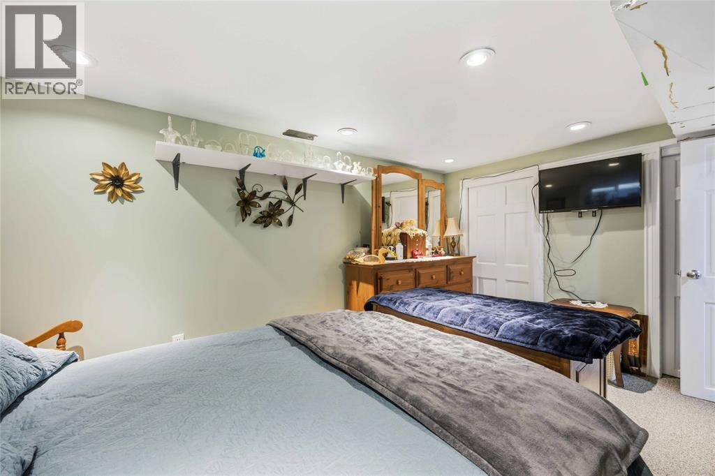 1293 Severin Drive South Property Photo 23