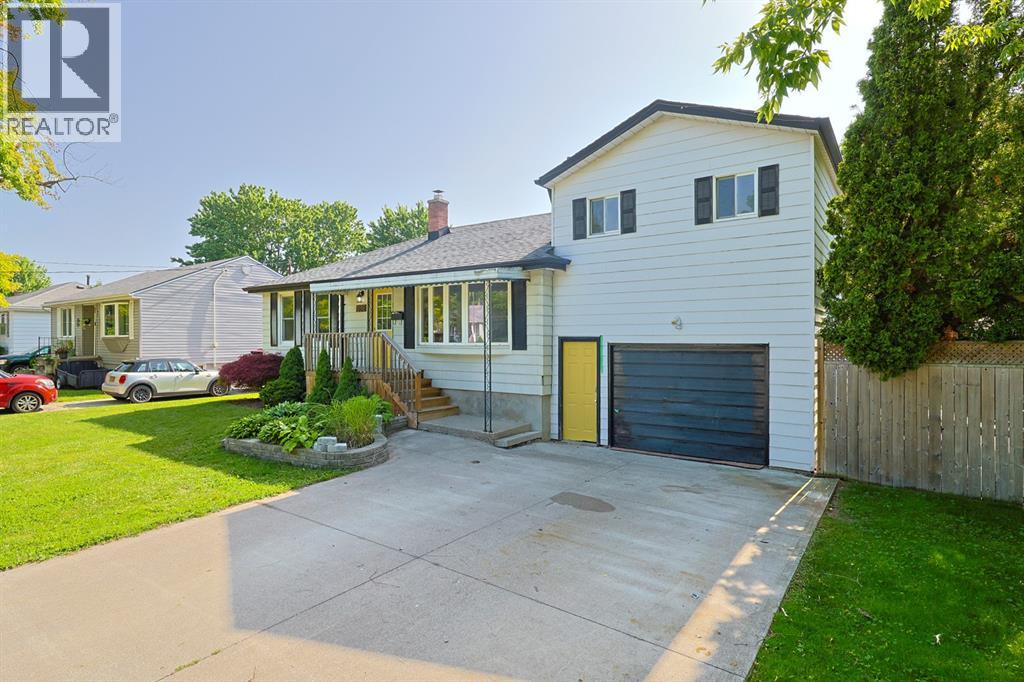 898 Grandview Avenue Property Photo 1