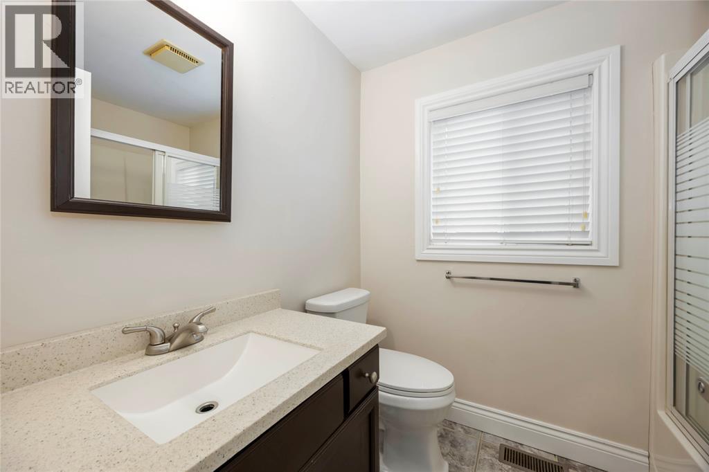1940 London Line Unit# 107 Property Photo 16