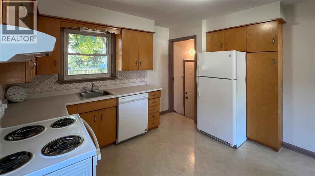 144 Grey Crescent Property Photo 7
