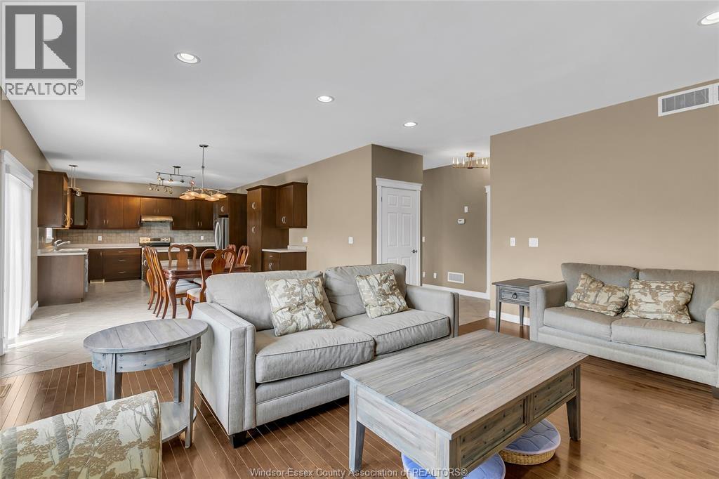 2259 St Patrick's Avenue Property Photo 10