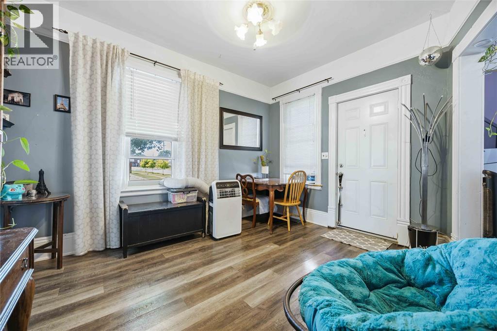 146 Mitton Street North Property Photo 7
