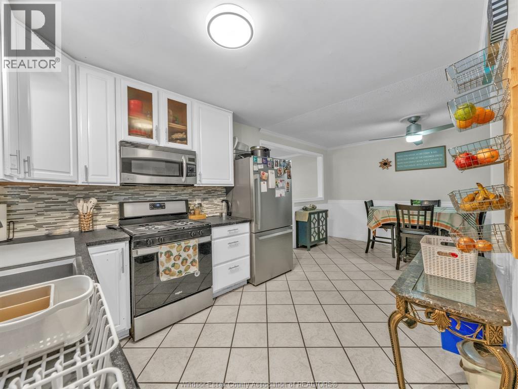 3149 Elmwood Crescent Property Photo 8