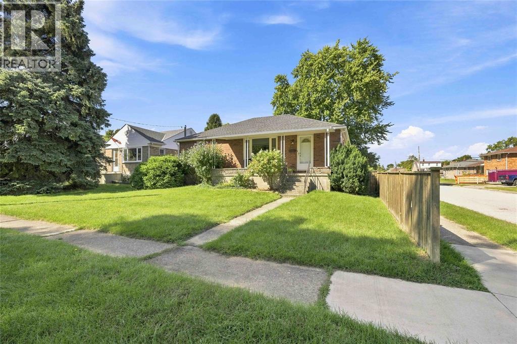 721 WILLIAM AVENUE Property Photo 1