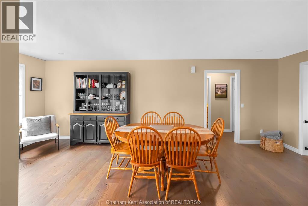 2027 Dufferin Avenue Property Photo 16