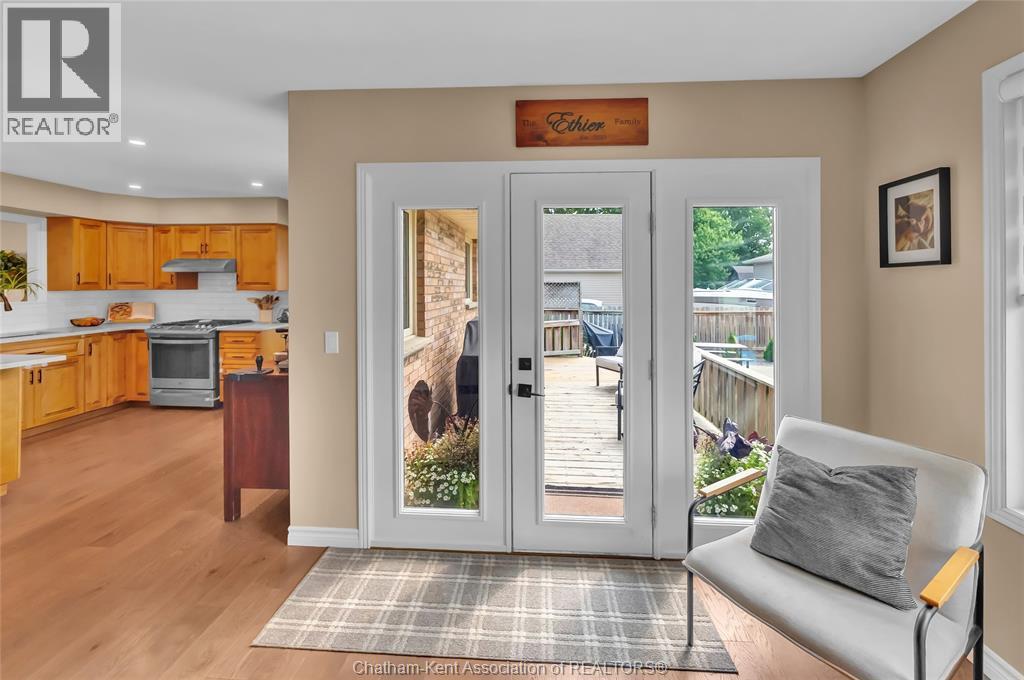 2027 Dufferin Avenue Property Photo 19