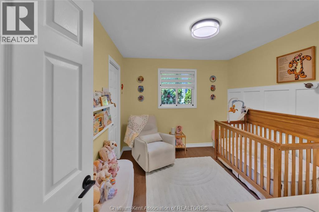 2027 Dufferin Avenue Property Photo 23