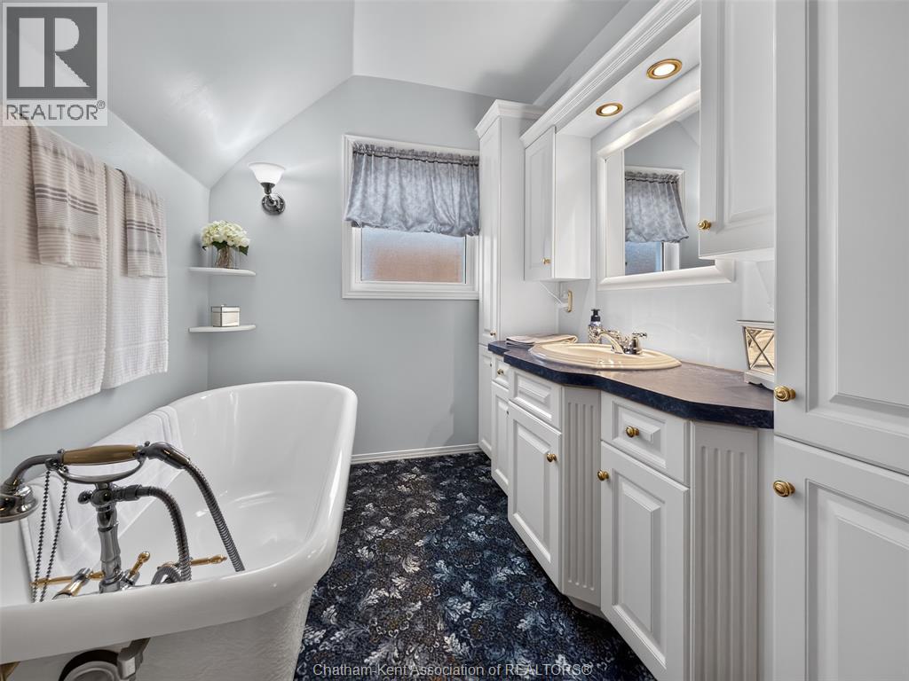 15 Ellwood Avenue Property Photo 21