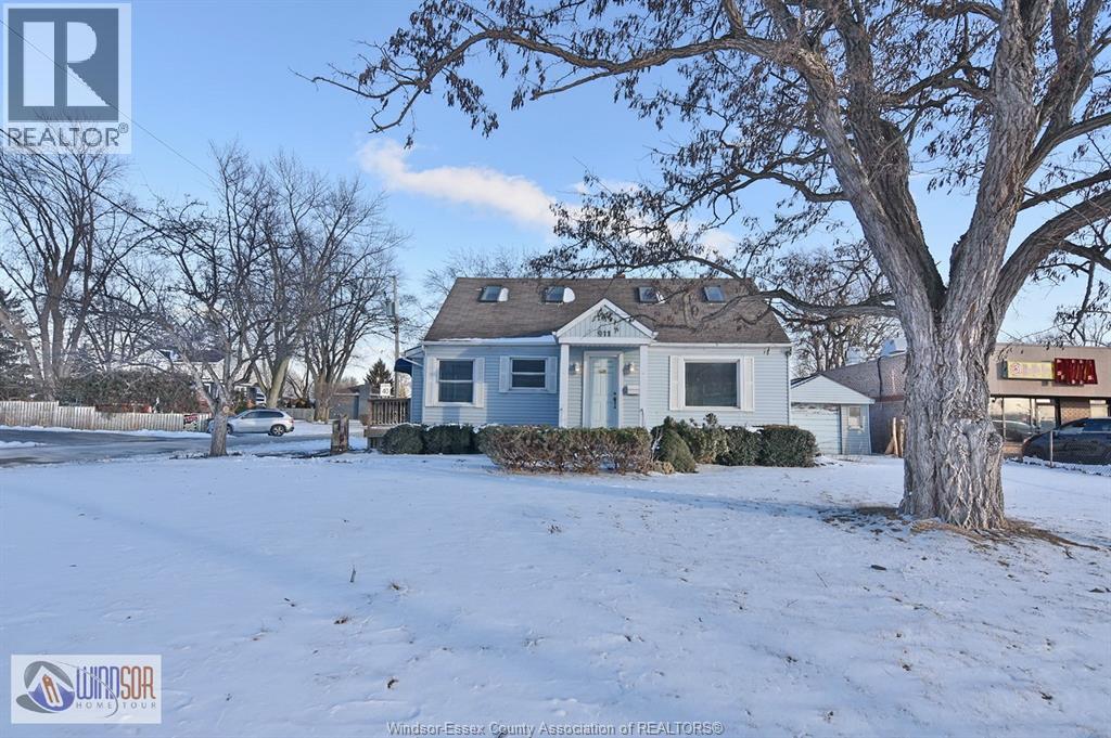 911 Front Road Property Photo 2