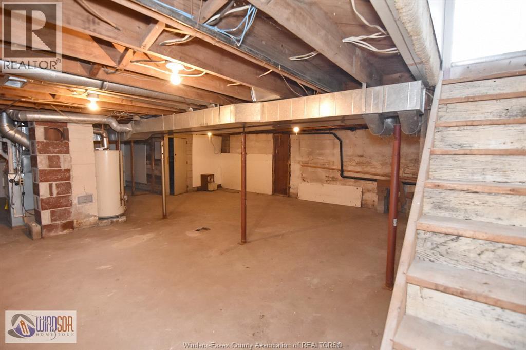 911 Front Road Property Photo 32