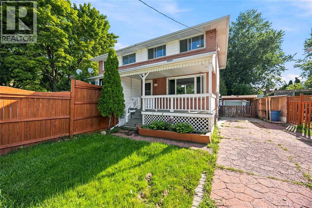 690 Kember Avenue Property Photo 1