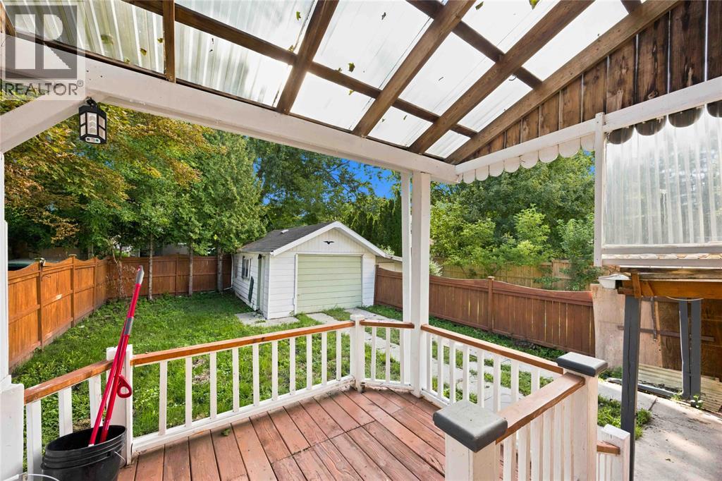 690 Kember Avenue Property Photo 29