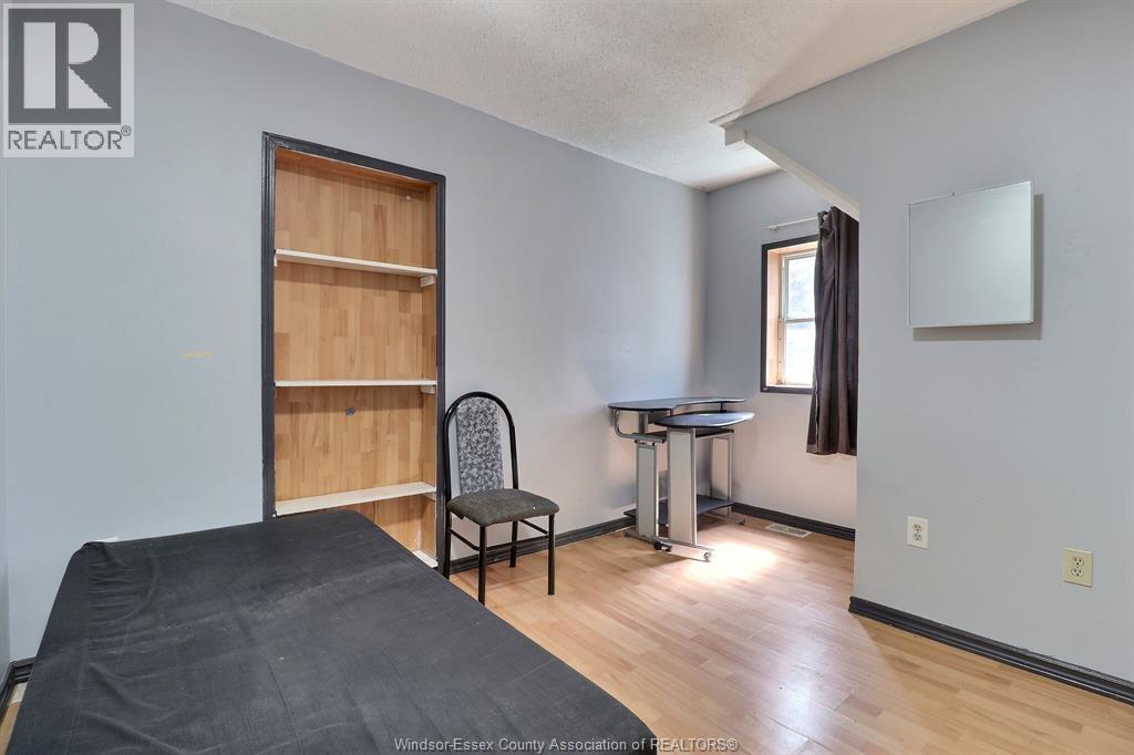 1920 University Avenue West Property Photo 7