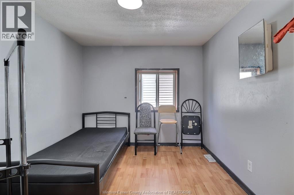1920 University Avenue West Property Photo 21