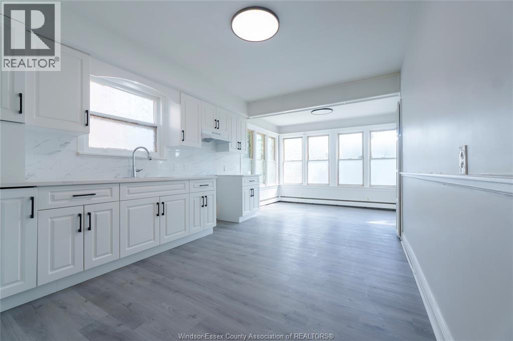 950 Elsmere Property Photo 7
