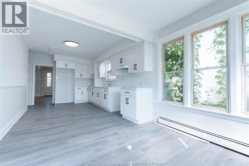 950 Elsmere Property Photo 8