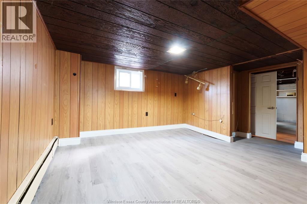 950 Elsmere Property Photo 25