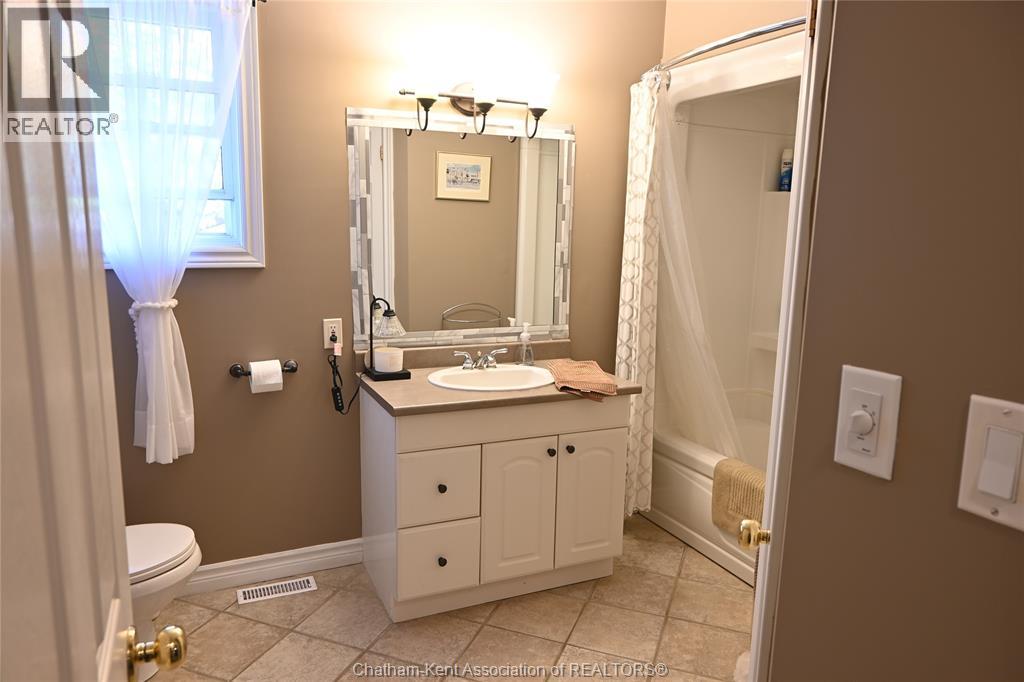 5 Bernard Avenue East Property Photo 19