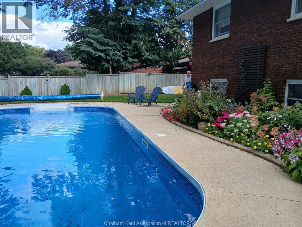 5 Bernard Avenue East Property Photo 28