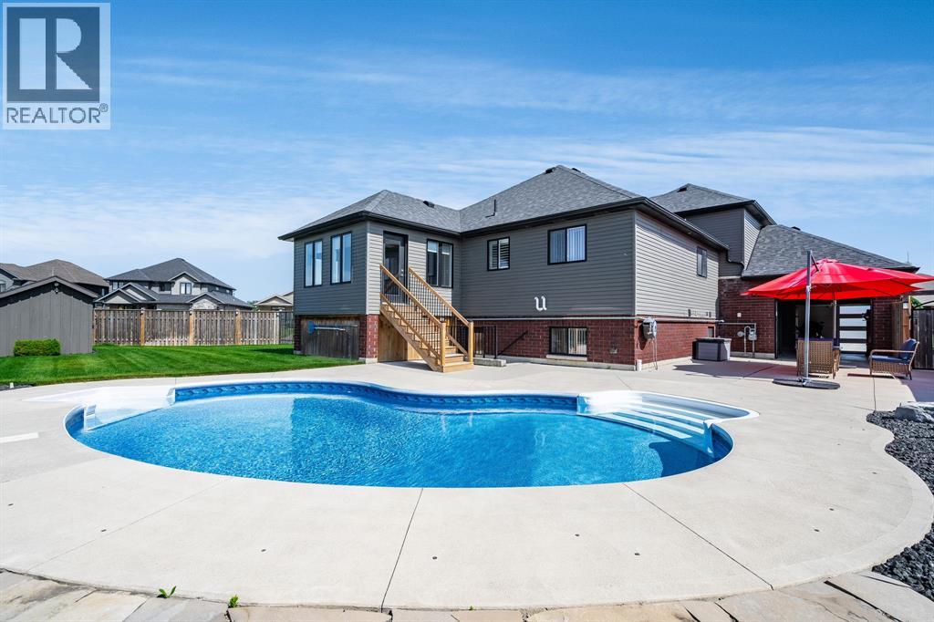 64 Valencia Drive Property Photo 41