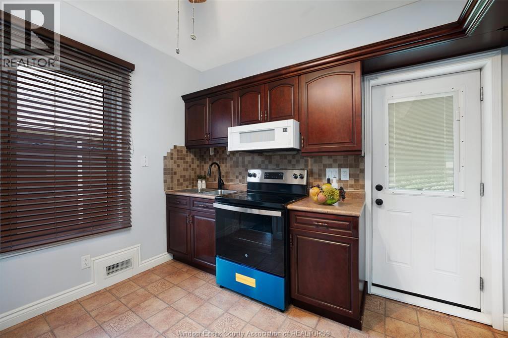 1620 Drouillard Property Photo 18